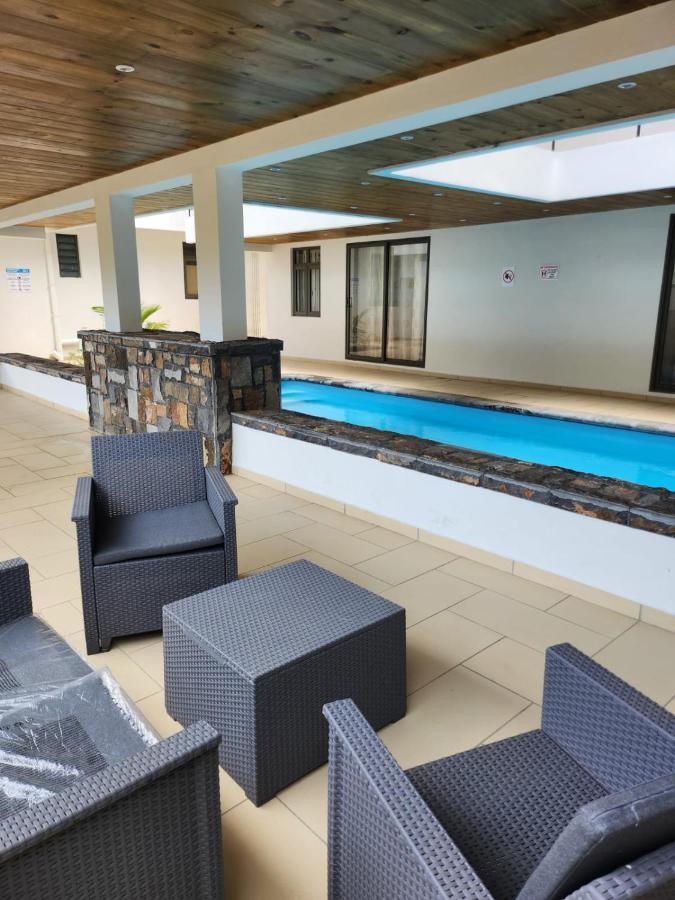 Appart T2 Piscine Et Fitness Grand Baie Exterior foto